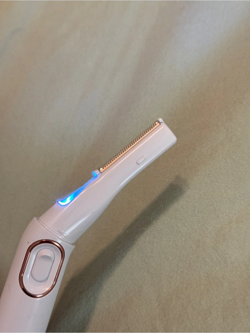 Finishing Touch Flawless Bikini shaver and trimmer